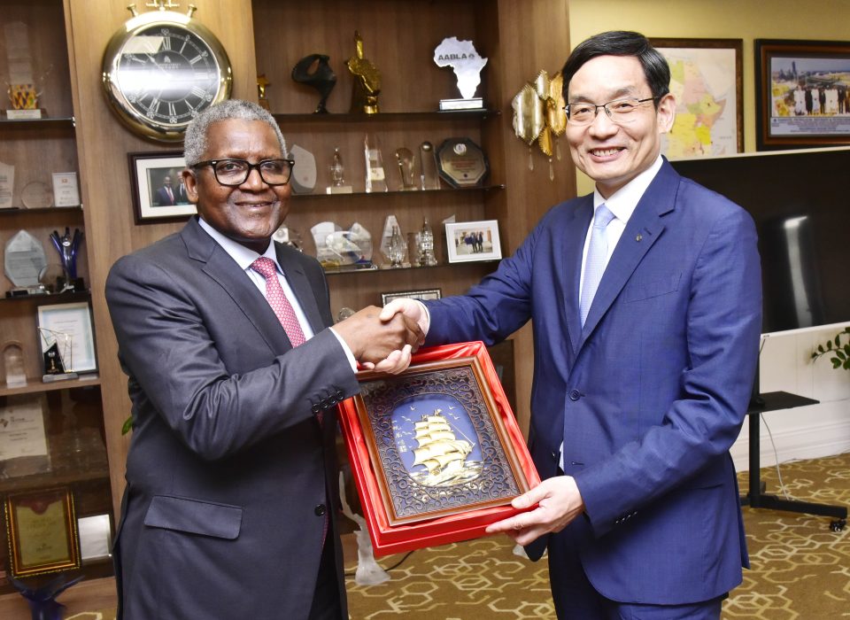 L-R: Vice President, Dangote Industries Limited, Olakunle Alake; President/CE, Dangote Industries Limited, Aliko Dangote; Chairman, CNBM Group, Zhou Yuxian; Assistant to General Manager, CNBM Group and Chairman of China Building Materials, Zhi Xiao; during the signing ceremony of the Strategic Cooperation Agreement between Dangote Industries Limited and China National Building Materials Group Co. Limited (CNBM) in Lagos on Wednesday, October 2, 2024.